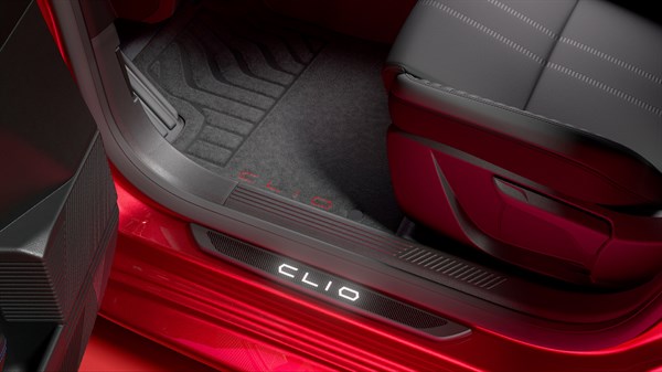 Renault Clio illuminated door sills and textile or rubber floor mats